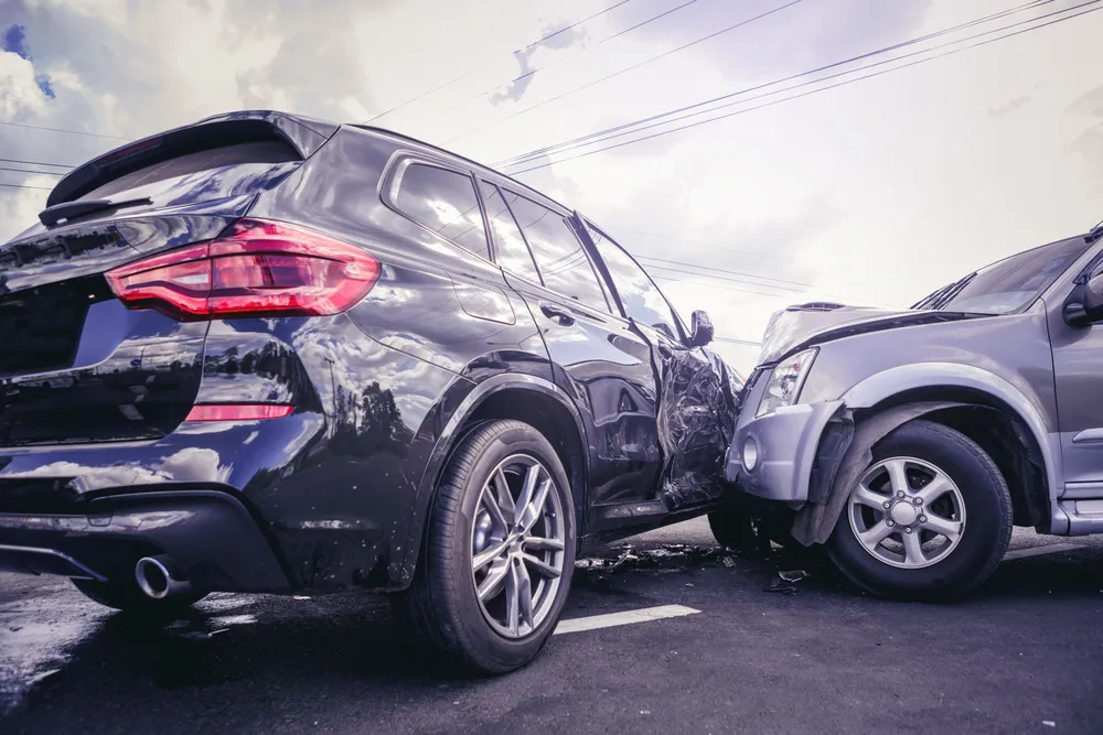 car accident - blog - GML - 322459269